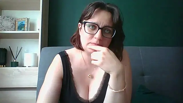 sensual paris online show from 07-20-26, 10:39
