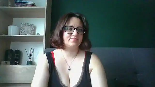 sensual paris online show from 08-03-26, 05:28