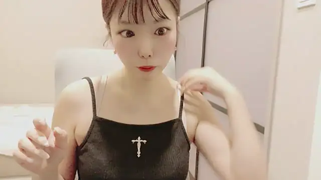 Snapshot of hono__38 chatting on 06-19-26, 01:37 hono 38 online show from 06-19-26, 01:37