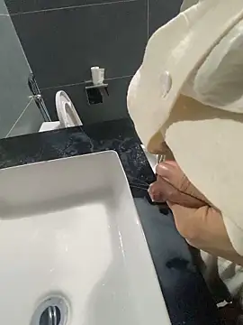 couple mei online show from 04-29-26, 04:22