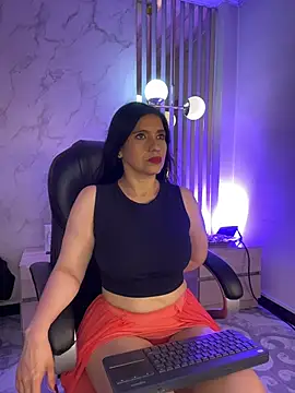 Dalila 5 online show from 07-17-26, 07:30
