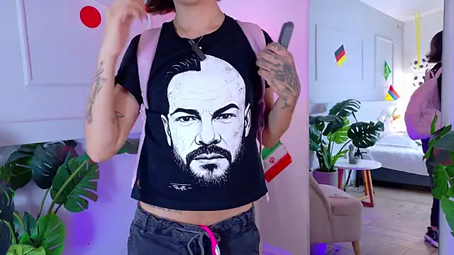 ZoeyPetit online show from 07-17-26, 11:06