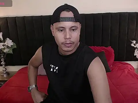 noah oliver1 online show from 05-30-26, 01:14