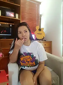 Snapshot of Taliapeach chatting on 05-29-26, 12:25 Taliapeach online show from 05-29-26, 12:25