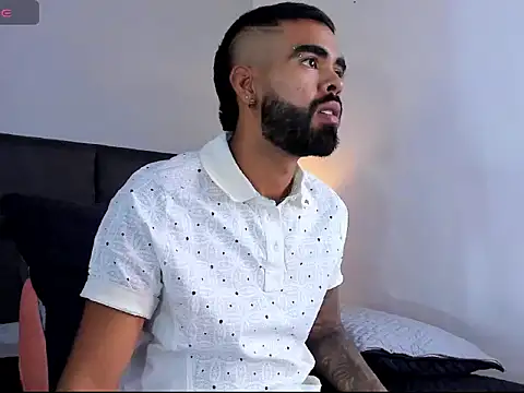  kameron9811 online show from 05-14-26, 10:16