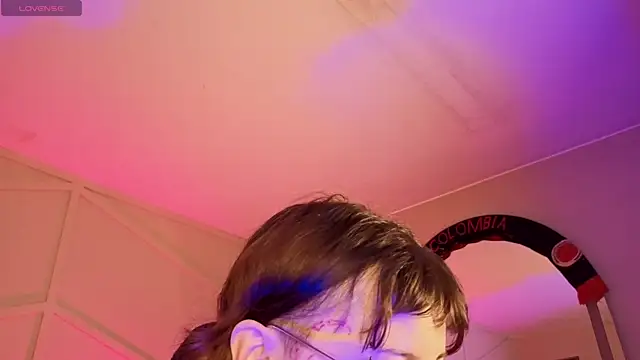 Rossiee huntt online show from 06-18-26, 12:09