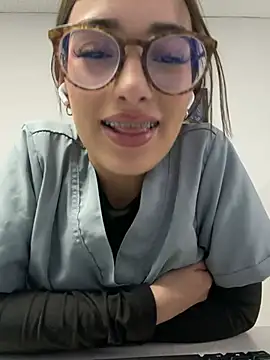 Sweet Milaa1 online show from 07-10-26, 08:55