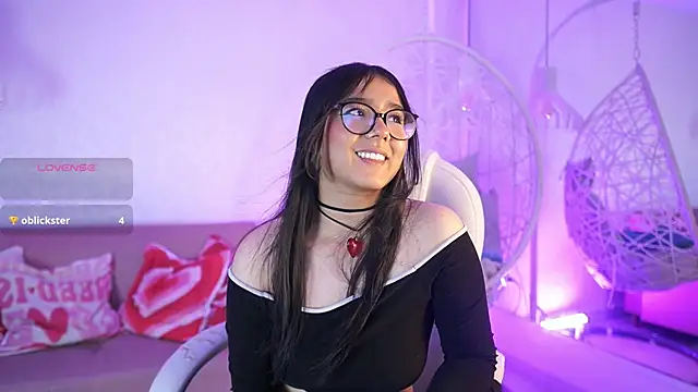 VioletJoness  online show from 06-29-26, 11:43