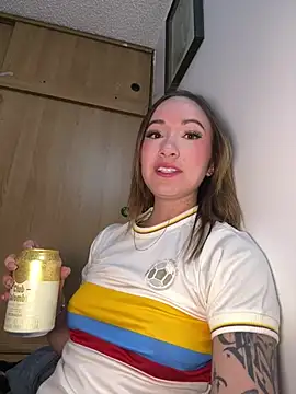Hannah Lane online show from 06-24-26, 01:59