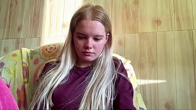 Malinwitch online show from 06-24-26, 03:11
