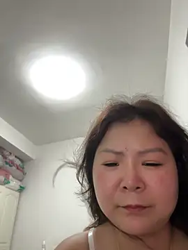 linda51863 online show from 05-25-26, 12:55