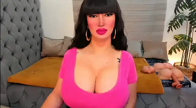 PlayfullMaria online show from 12-19-24, 01:18