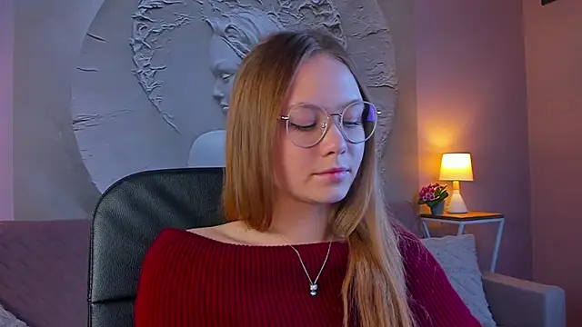 FloraLarsson online show from 05-21-26, 03:41