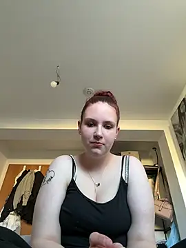 CuteBeaX online show from 05-22-26, 05:18