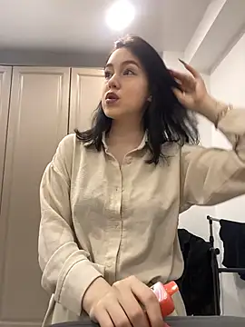 Snapshot of Mimi_Shine chatting on 05-18-26, 04:35 Mimi Shine online show from 05-18-26, 04:35