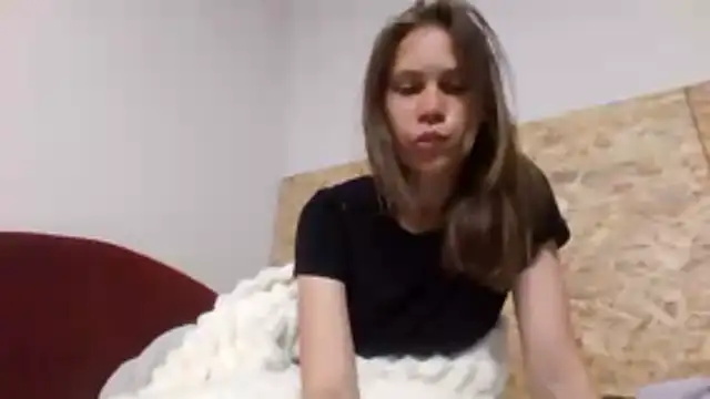 Snapshot of Lisahoppii chatting on 05-13-26, 08:27 Lisahoppii online show from 05-13-26, 08:27