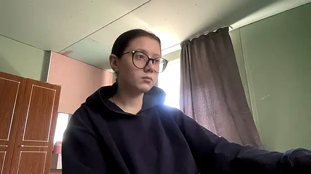 AdelleBaggenstoss online show from 05-02-26, 09:58