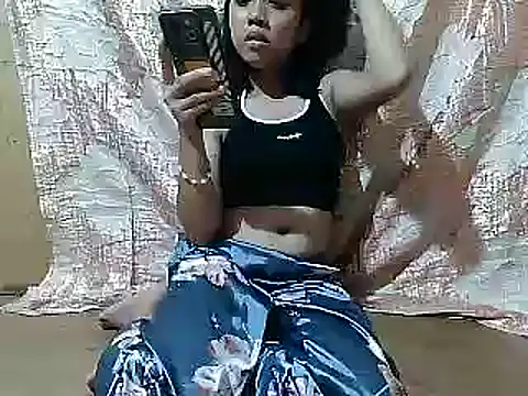 Snapshot of Yours_AsianPinayGirl18 chatting on 05-03-26, 12:33 Yours AsianPinayGirl18 online show from 05-03-26, 12:33