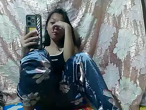 Snapshot of Yours_AsianPinayGirl18 chatting on 05-24-26, 10:53 Yours AsianPinayGirl18 online show from 05-24-26, 10:53