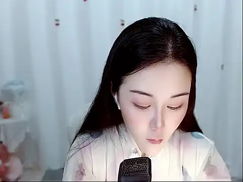 Amy-cnbaby online show from 05-15-26, 01:12