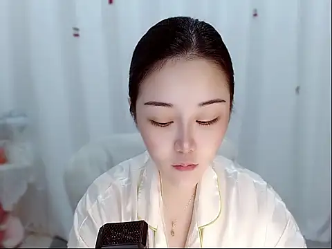 Amy-cnbaby online show from 05-18-26, 01:45