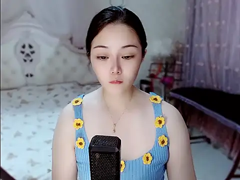 Amy-cnbaby online show from 06-18-26, 01:17