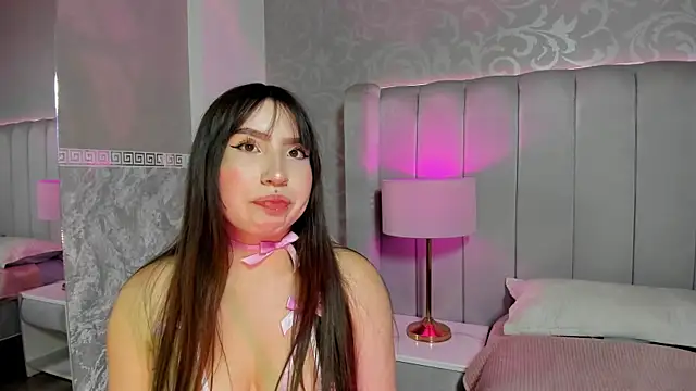 Snapshot of MadeleynRose chatting on 07-15-26, 07:52 MadeleynRose online show from 07-15-26, 07:52