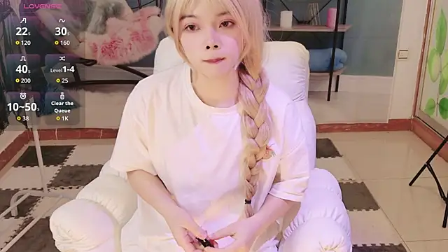 xinxin888666 online show from 05-06-26, 01:16