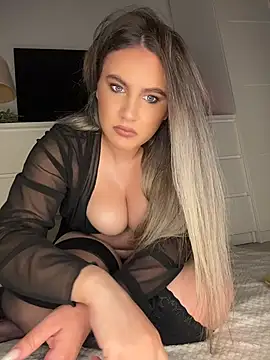 SensualQueenX online show from 05-06-26, 08:58
