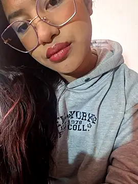 Snapshot of Hot_Sophy_ chatting on 07-10-26, 06:21 Hot Sophy online show from 07-10-26, 06:21