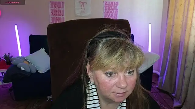 Melania Cook online show from 05-16-26, 05:37