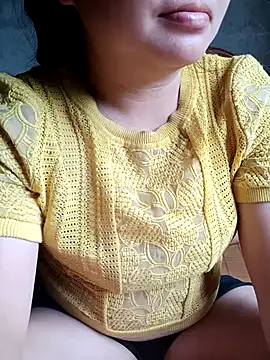 Snapshot of Lily_Henry chatting on 06-17-26, 05:10 Lily Henry online show from 06-17-26, 05:10