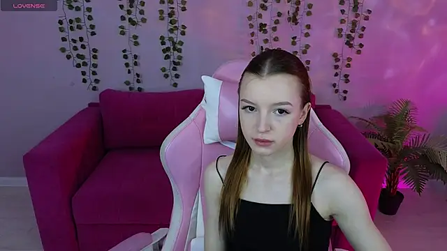 Eva Th0mpson online show from 05-13-26, 01:03