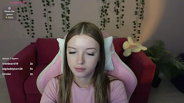 Eva Th0mpson online show from 07-07-26, 06:47