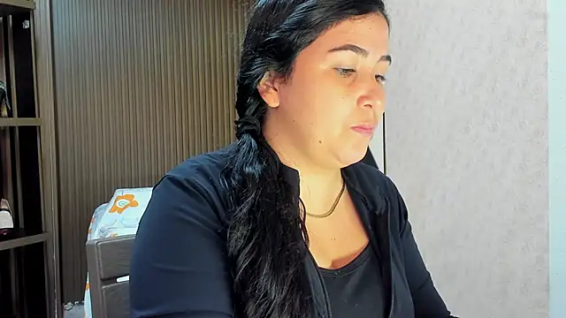 BBWLuxuryMuse online show from 05-14-26, 11:17