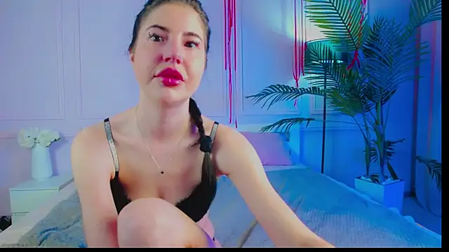 Snapshot of Emily_xoo chatting on 05-22-26, 08:36 Emily xoo online show from 05-22-26, 08:36