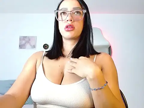 Obsidianlove1 online show from 06-08-26, 01:28