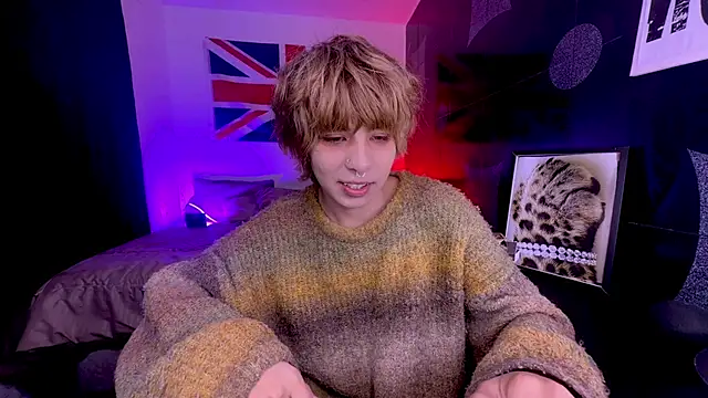 Aronn 44 online show from 06-25-26, 04:34