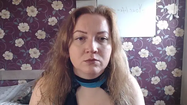 Snapshot of Kate_R chatting on 06-18-26, 11:14 Kate R online show from 06-18-26, 11:14