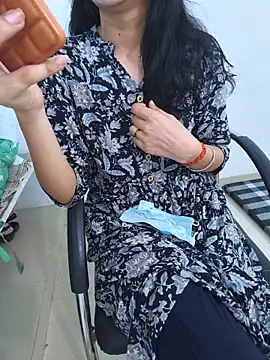 zoya baby  online show from 06-22-26, 06:54