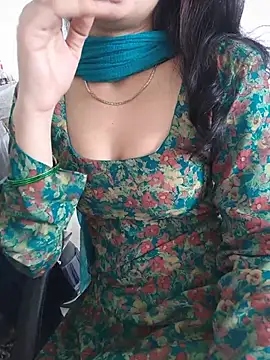 zoya baby  online show from 06-29-26, 10:37