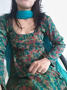 zoya baby  online show from 07-20-26, 05:11