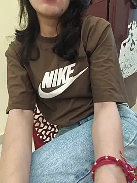 zoya baby  online show from 08-03-26, 10:43