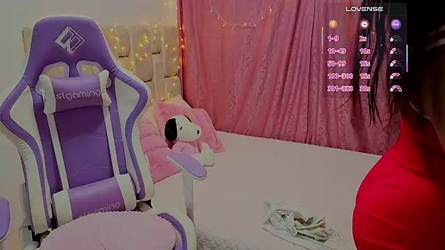 Naomilaurent online show from 05-15-26, 03:41