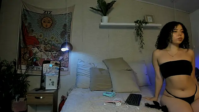 Honey Sofi online show from 06-03-26, 11:35