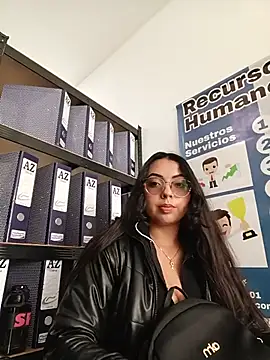 Snapshot of JENNIFER__03 chatting on 05-25-26, 02:45 JENNIFER 03 online show from 05-25-26, 02:45