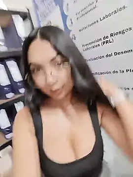 JENNIFER  03 online show from 06-27-26, 04:45