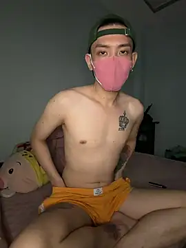 quocanh999999 online show from 05-22-26, 03:17