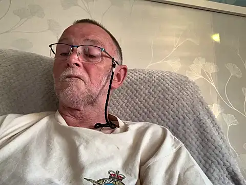 Moonraker64 online show from 07-11-26, 07:27