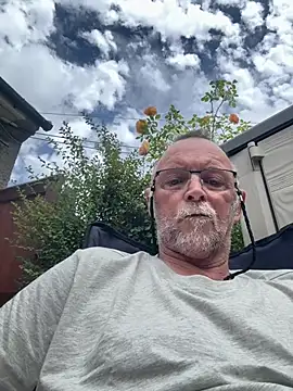Moonraker64 online show from 07-28-26, 12:23